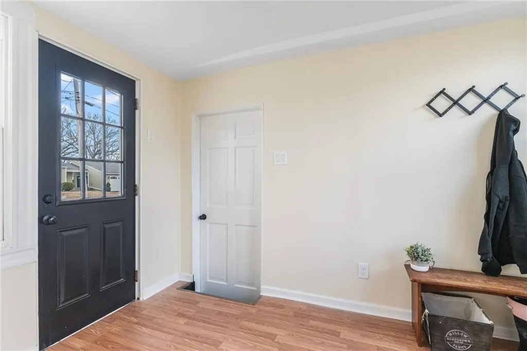 131 Brendard Avenue Warwick RI 02889