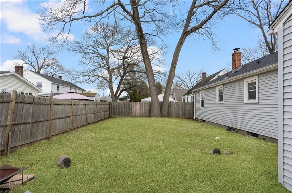 131 Brendard Avenue Warwick RI 02889