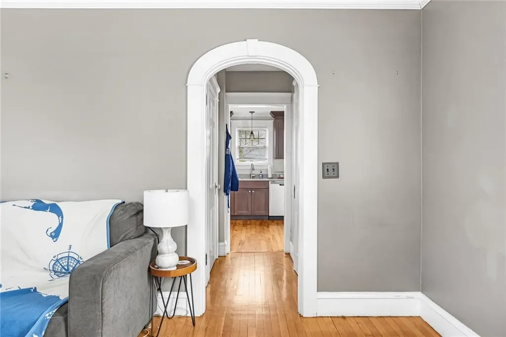 40 Ocean View Avenue Tiverton RI 02878