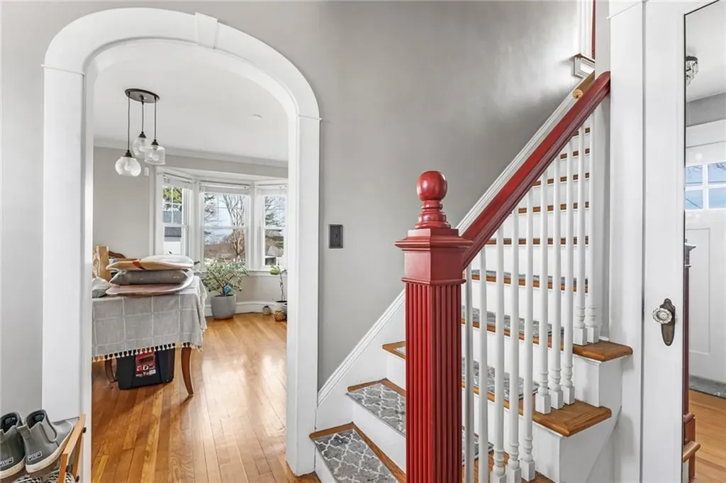 40 Ocean View Avenue Tiverton RI 02878