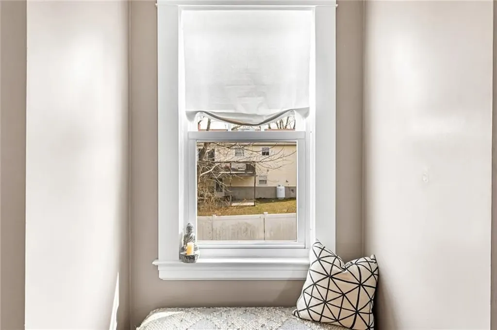 40 Ocean View Avenue Tiverton RI 02878