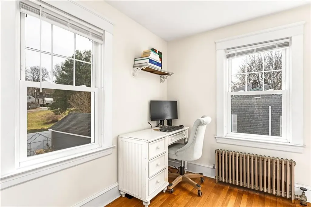40 Ocean View Avenue Tiverton RI 02878