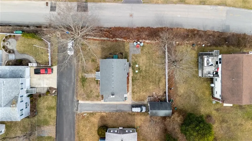 40 Ocean View Avenue Tiverton RI 02878