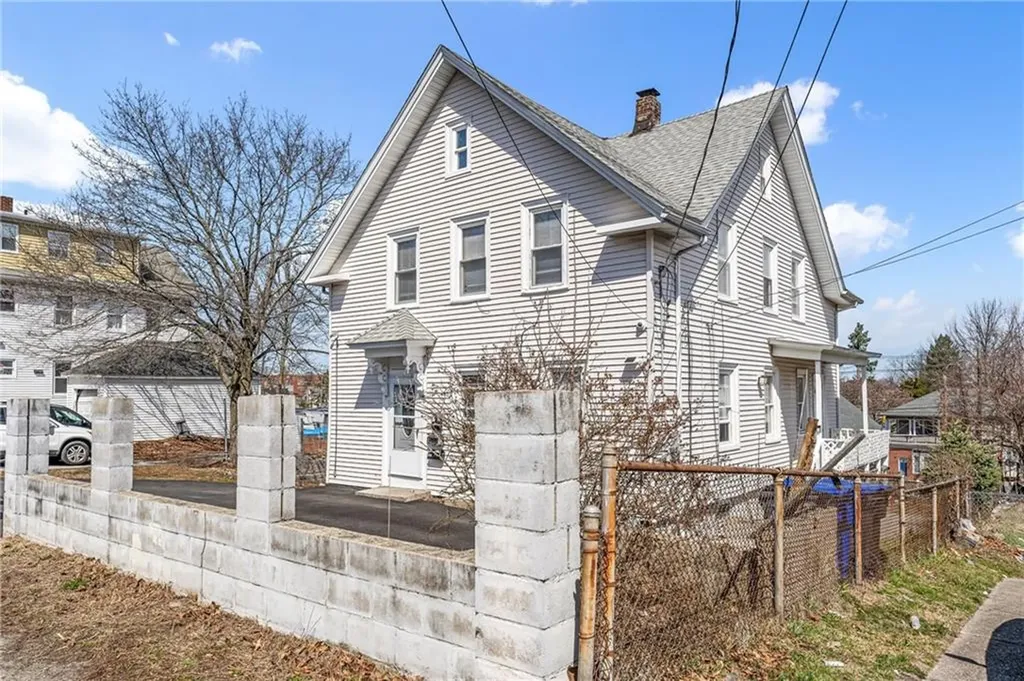 77 Veazie Street Providence RI 02908