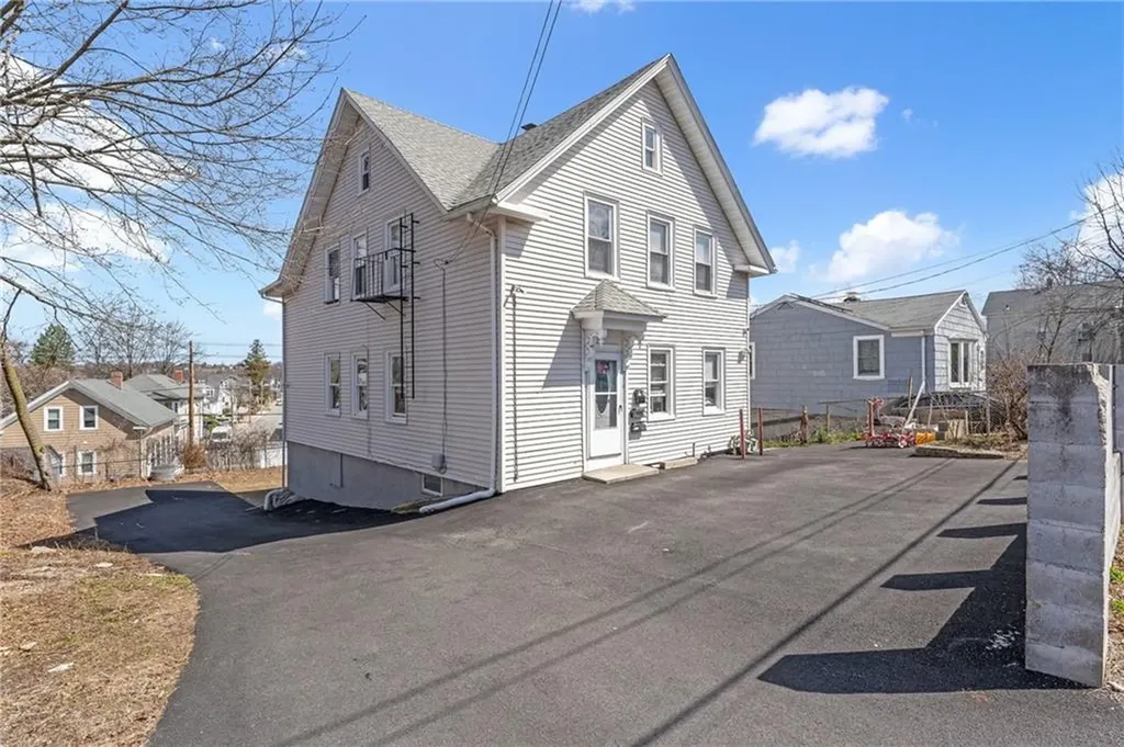 77 Veazie Street Providence RI 02908