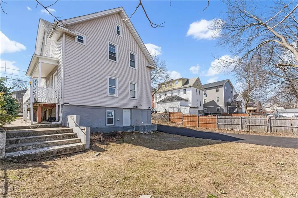 77 Veazie Street Providence RI 02908