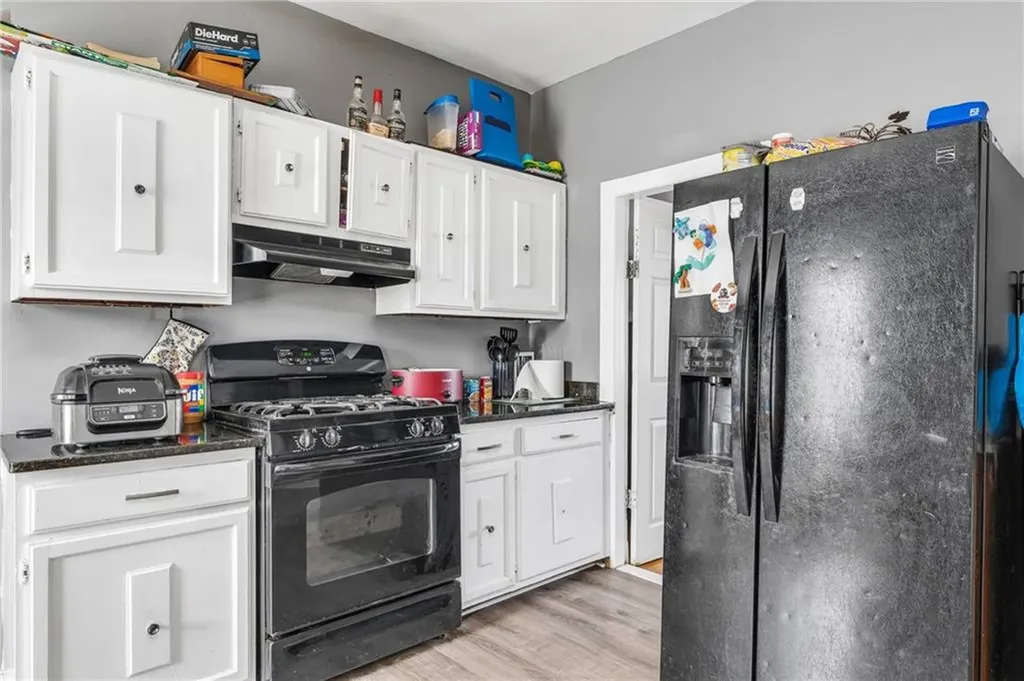 77 Veazie Street Providence RI 02908