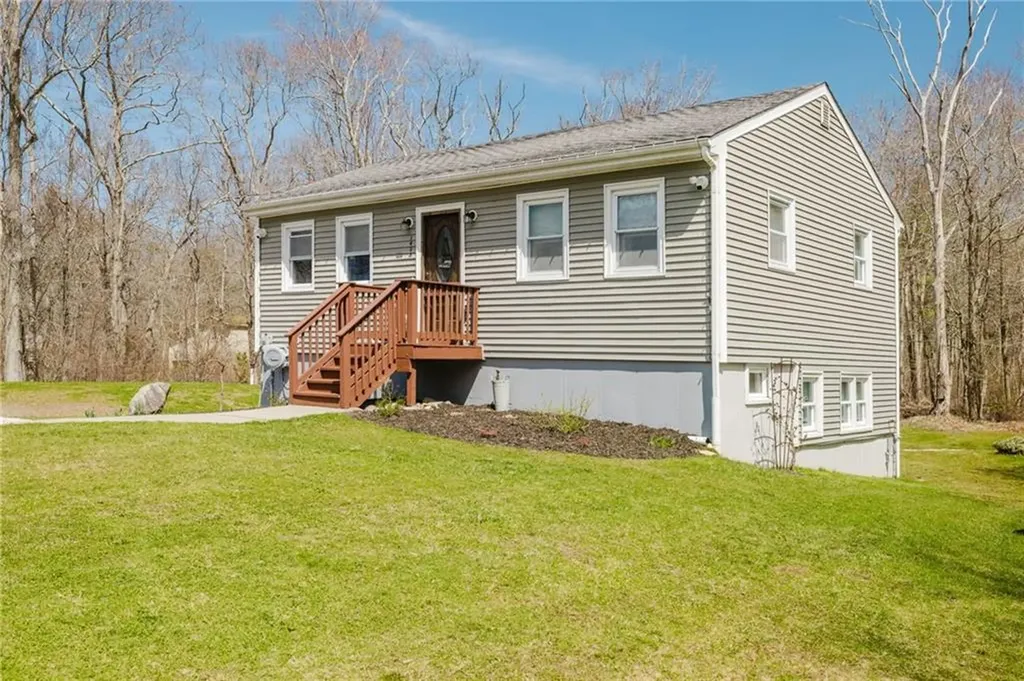 3423 Sharps Lot Road Dighton MA 02715