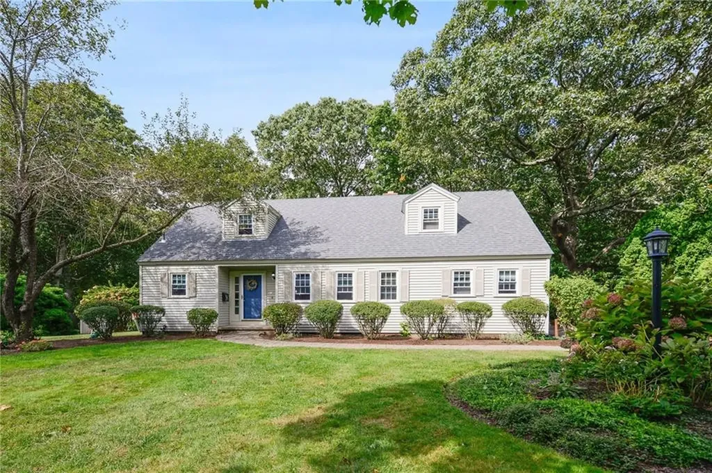51 Gateway Road North Kingstown RI 02852
