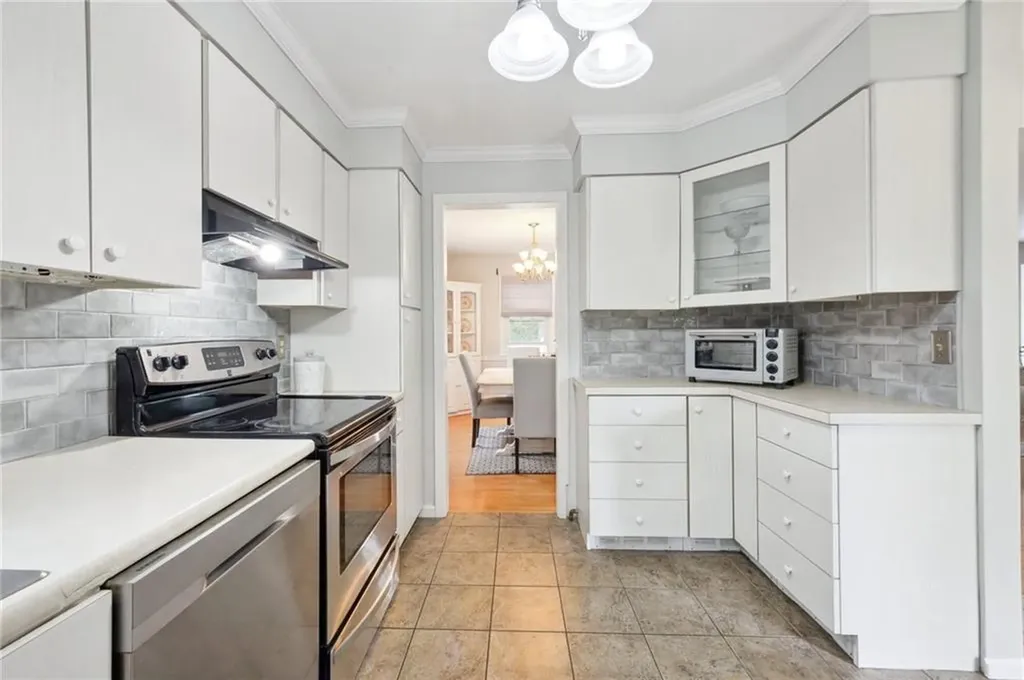 51 Gateway Road North Kingstown RI 02852