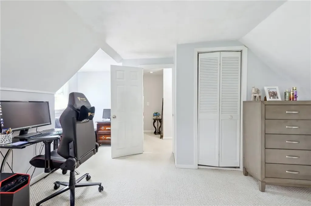 51 Gateway Road North Kingstown RI 02852