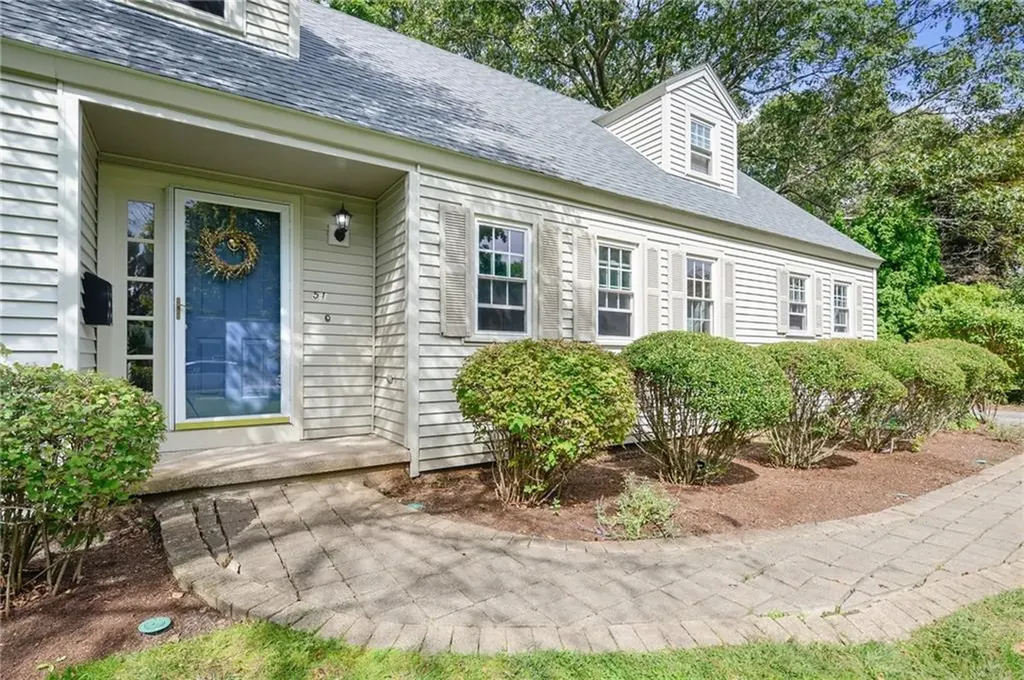 51 Gateway Road North Kingstown RI 02852