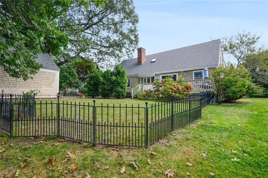 51 Gateway Road North Kingstown RI 02852