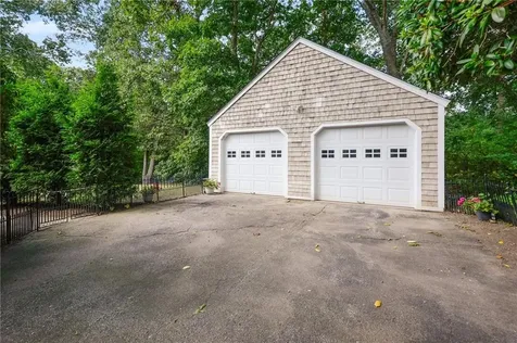 51 Gateway Road North Kingstown RI 02852