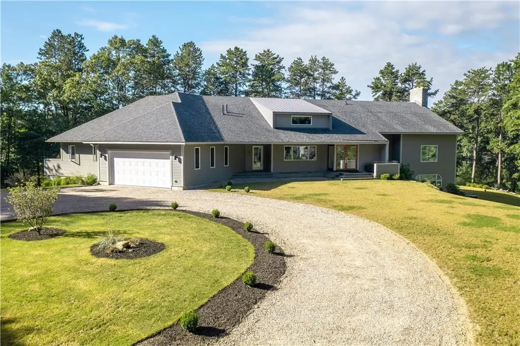 21 Fairview Avenue Hopkinton RI 02832