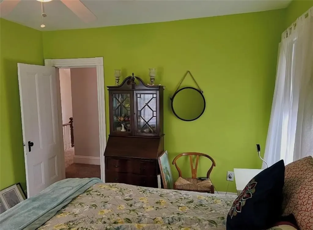 93 Rutherglen Avenue Providence RI 02907