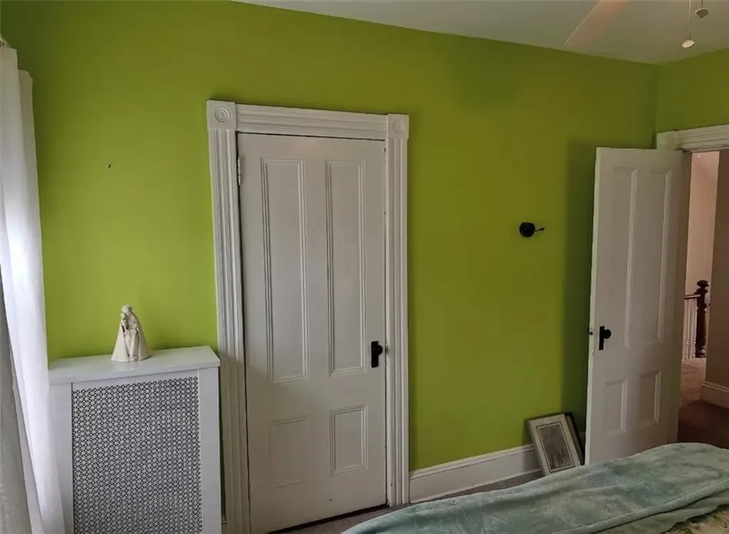 93 Rutherglen Avenue Providence RI 02907