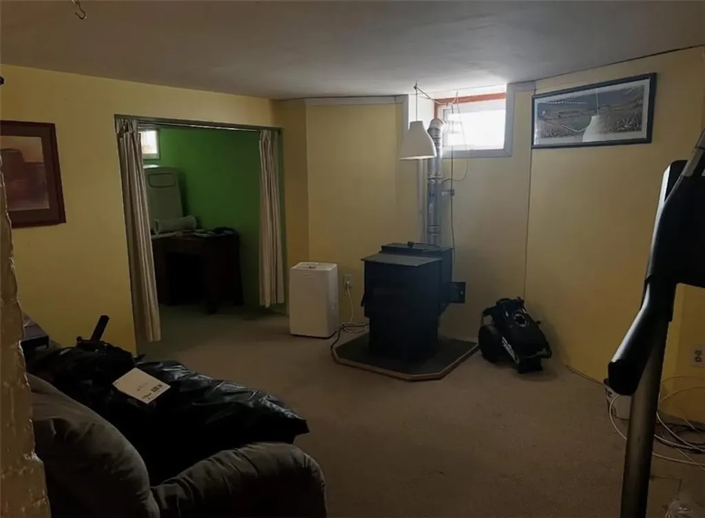 93 Rutherglen Avenue Providence RI 02907