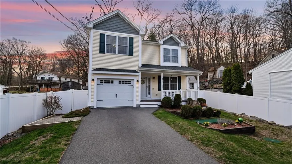 44 Leigh Road Cumberland RI 02864