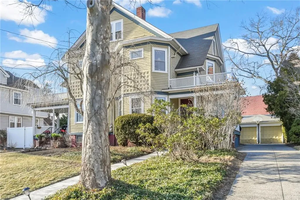 151 Columbia Avenue Cranston RI 02905