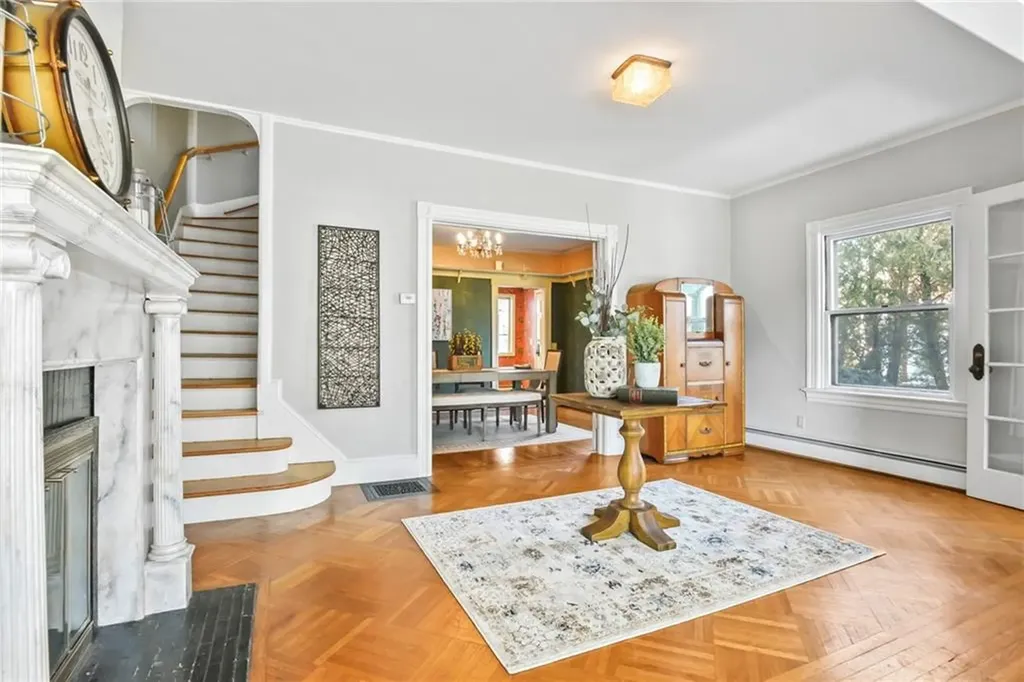 151 Columbia Avenue Cranston RI 02905