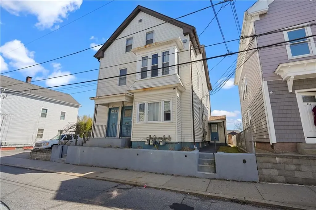103 Vandewater Street Providence RI 02908