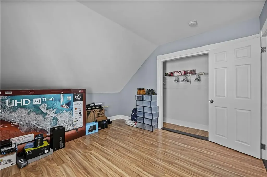 103 Vandewater Street Providence RI 02908