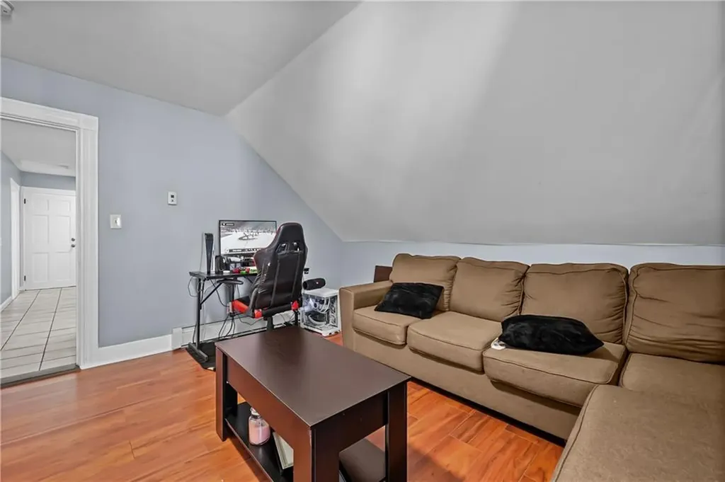 103 Vandewater Street Providence RI 02908
