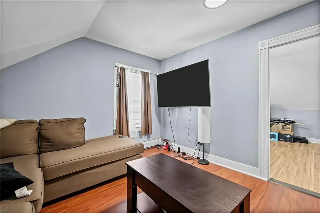 103 Vandewater Street Providence RI 02908