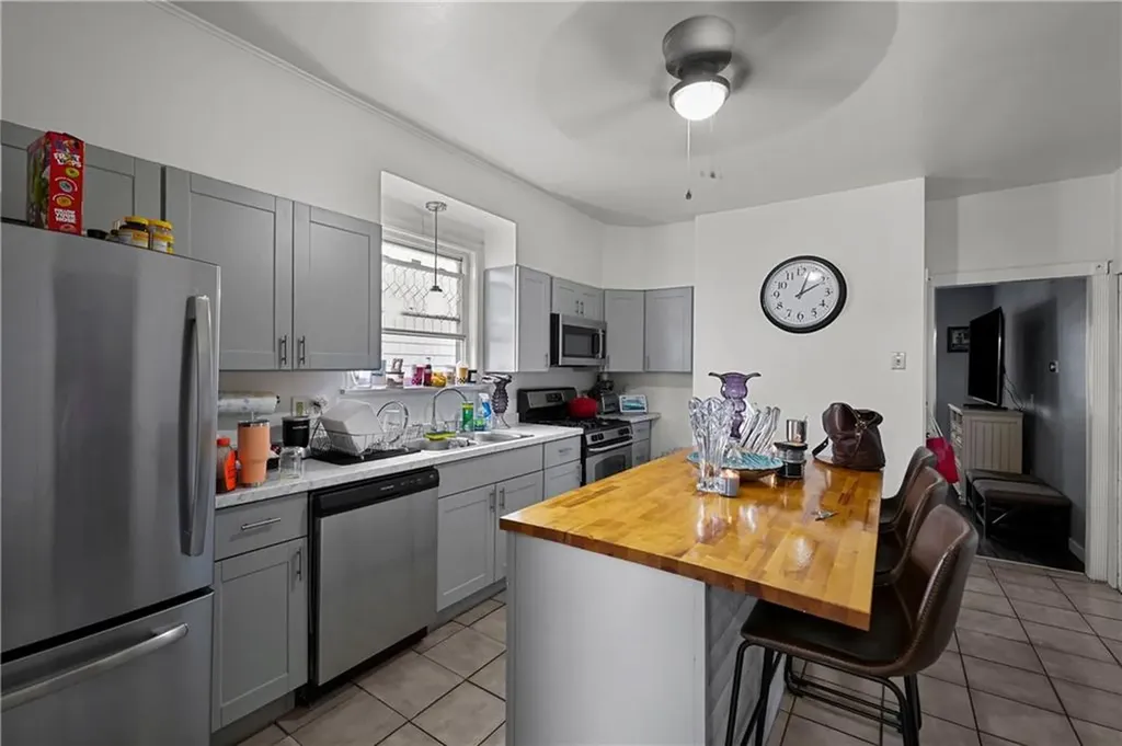 103 Vandewater Street Providence RI 02908