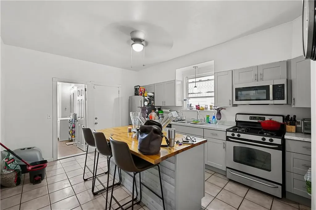 103 Vandewater Street Providence RI 02908