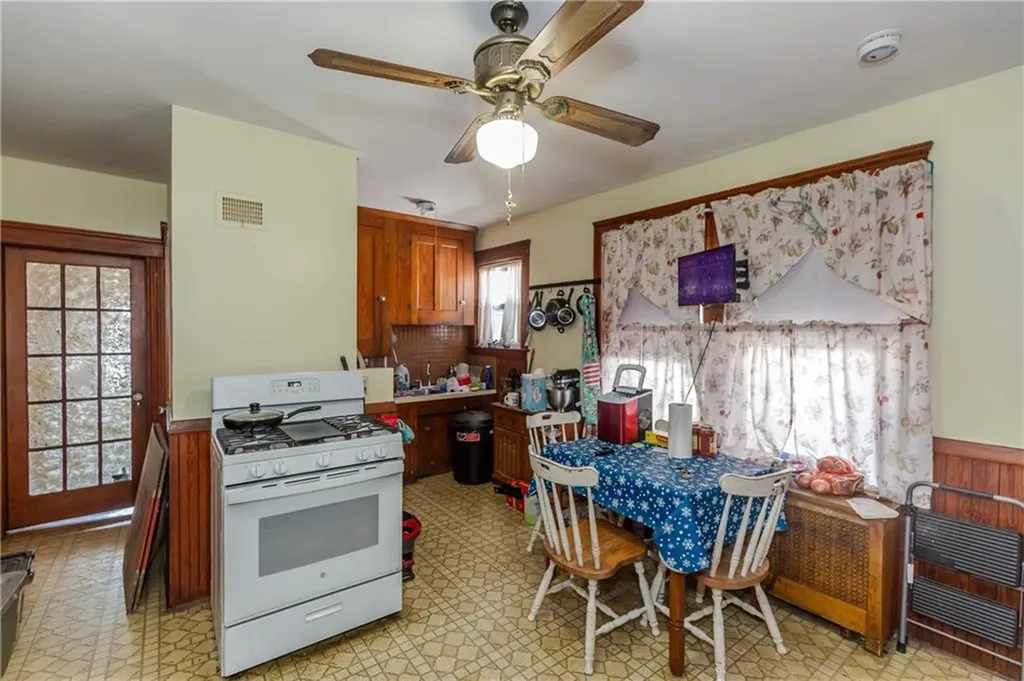 41 Montrose Street Providence RI 02908