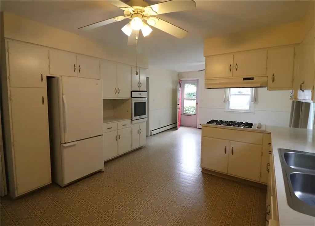 16 Sherman Avenue North Providence RI 02911