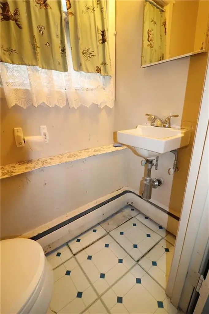 16 Sherman Avenue North Providence RI 02911