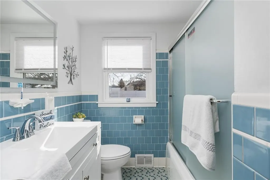 26 Susan Drive Cranston RI 02920