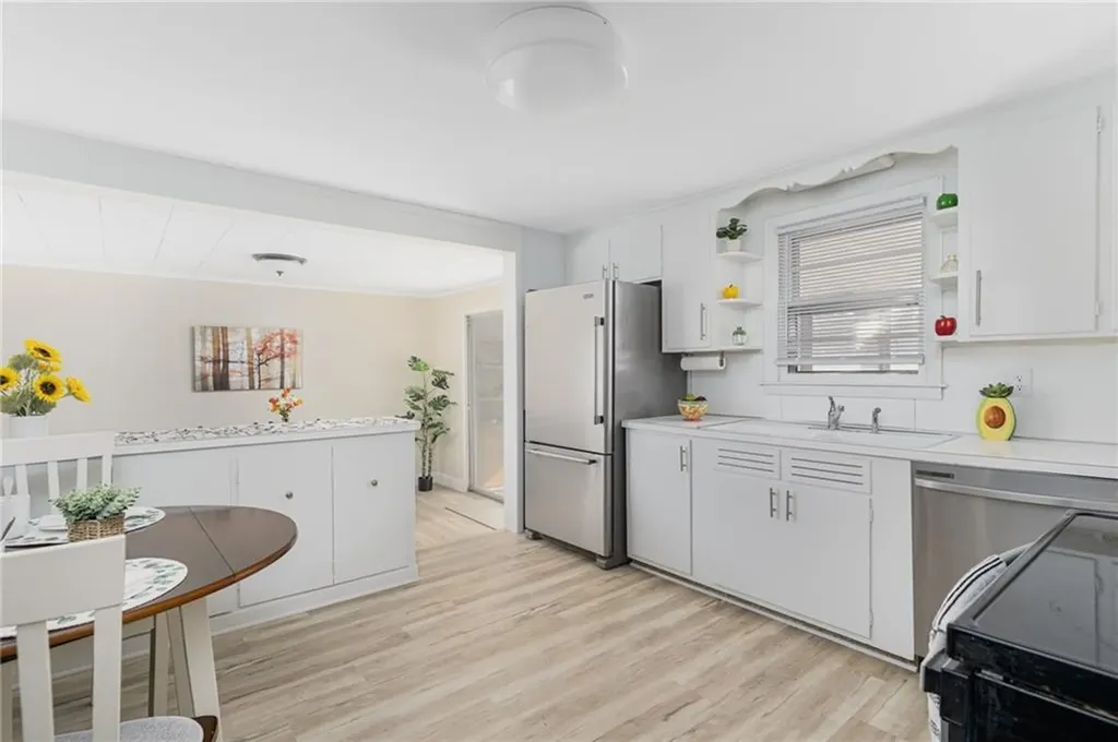 26 Susan Drive Cranston RI 02920