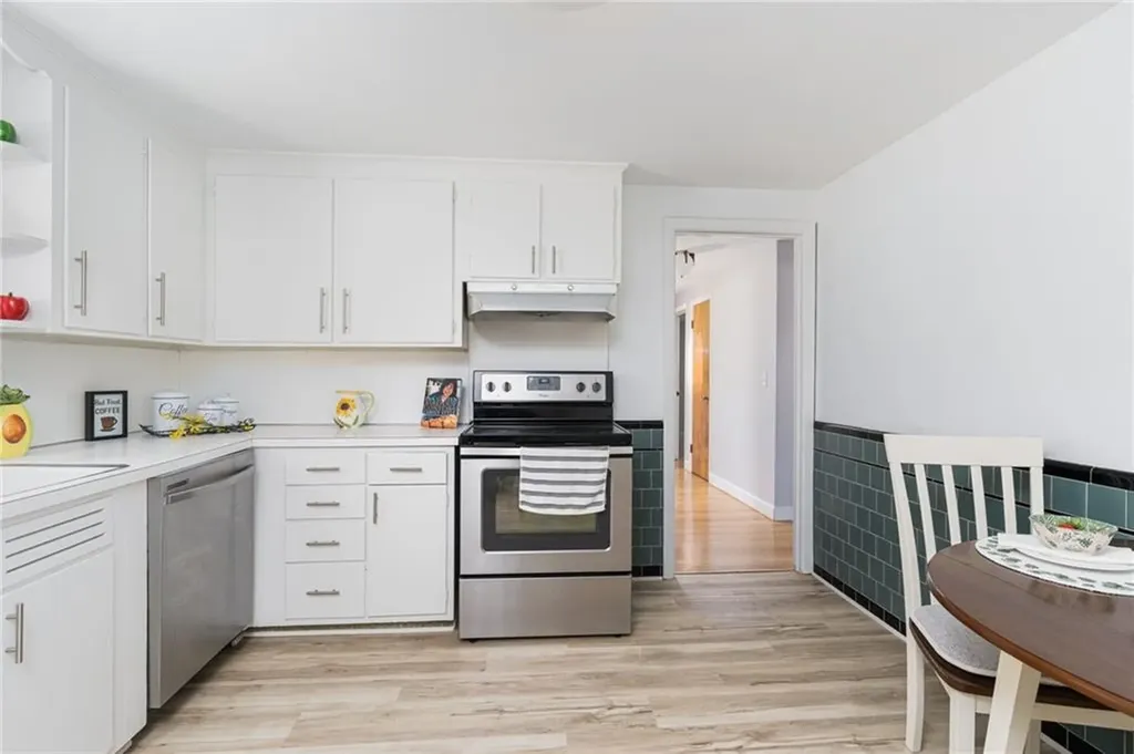 26 Susan Drive Cranston RI 02920
