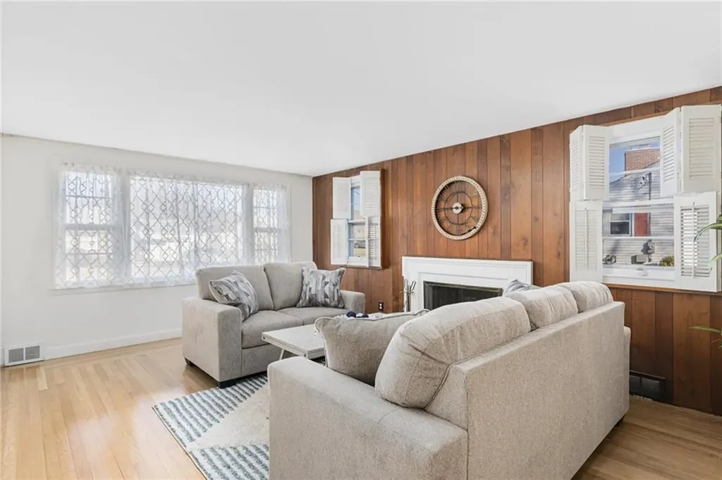 26 Susan Drive Cranston RI 02920