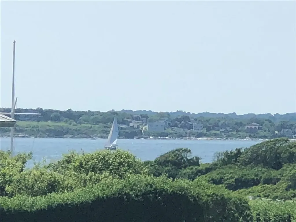 17 Chartier Circle Newport RI 02840