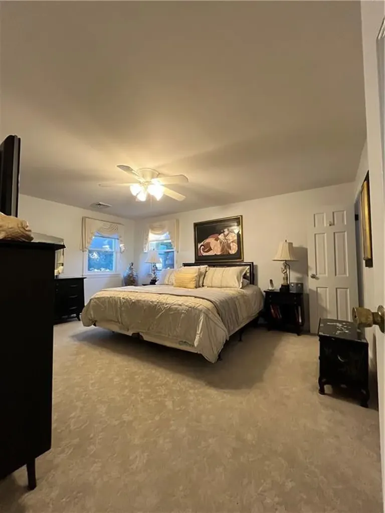 17 Chartier Circle Newport RI 02840