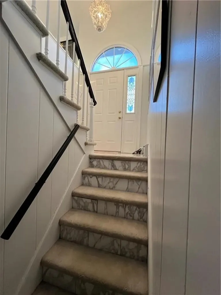 17 Chartier Circle Newport RI 02840