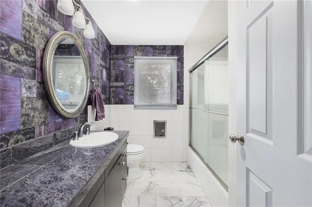 234 Leroy Avenue Warwick RI 02889