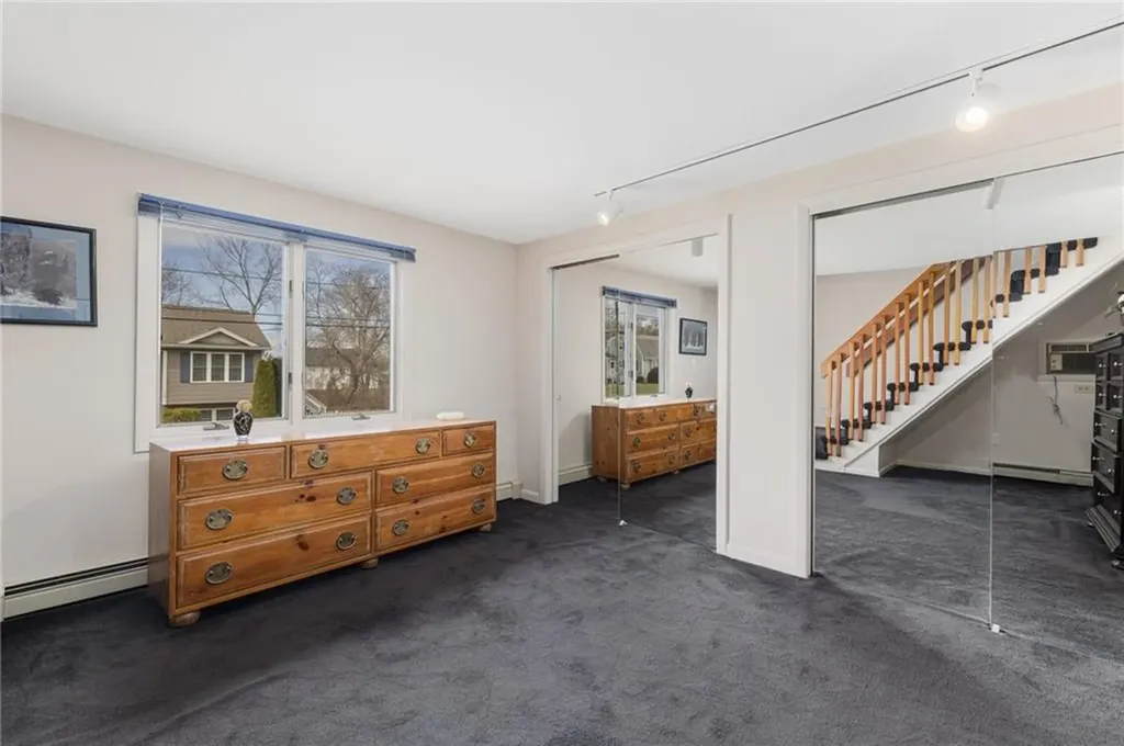 234 Leroy Avenue Warwick RI 02889