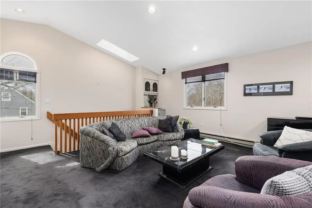 234 Leroy Avenue Warwick RI 02889