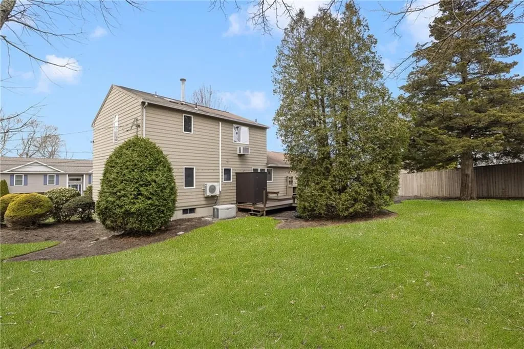 234 Leroy Avenue Warwick RI 02889