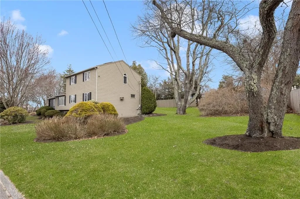 234 Leroy Avenue Warwick RI 02889