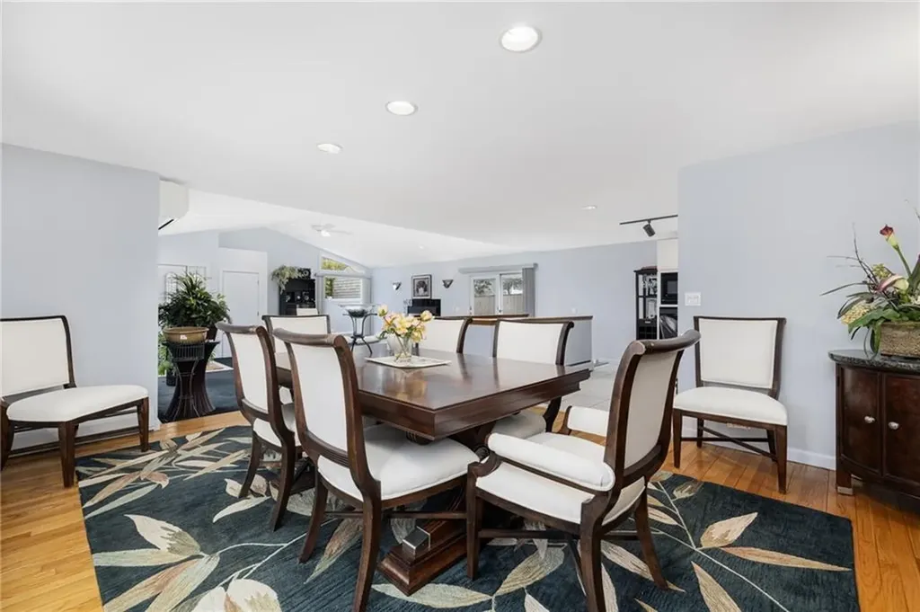 234 Leroy Avenue Warwick RI 02889