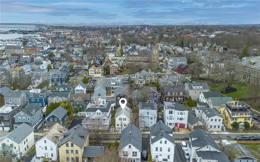 24 Dean Avenue Newport RI 02840