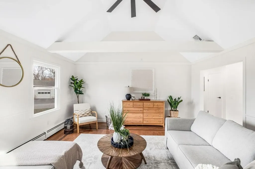105 Galileo Avenue Providence RI 02909