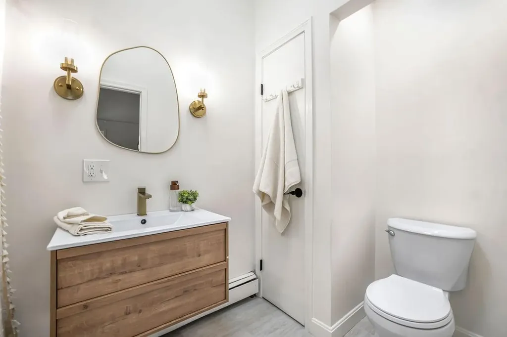 105 Galileo Avenue Providence RI 02909